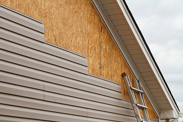 Professional Siding Replacement technician working in Bridgewater, NJ